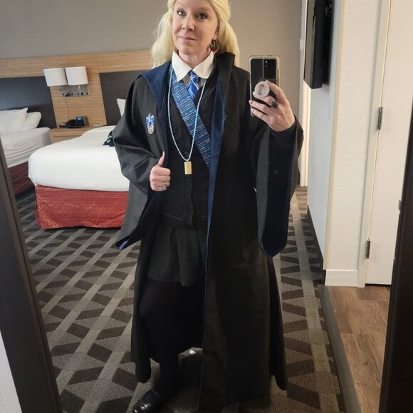 Meet your Posher, Danielle - Picture 7 of 12